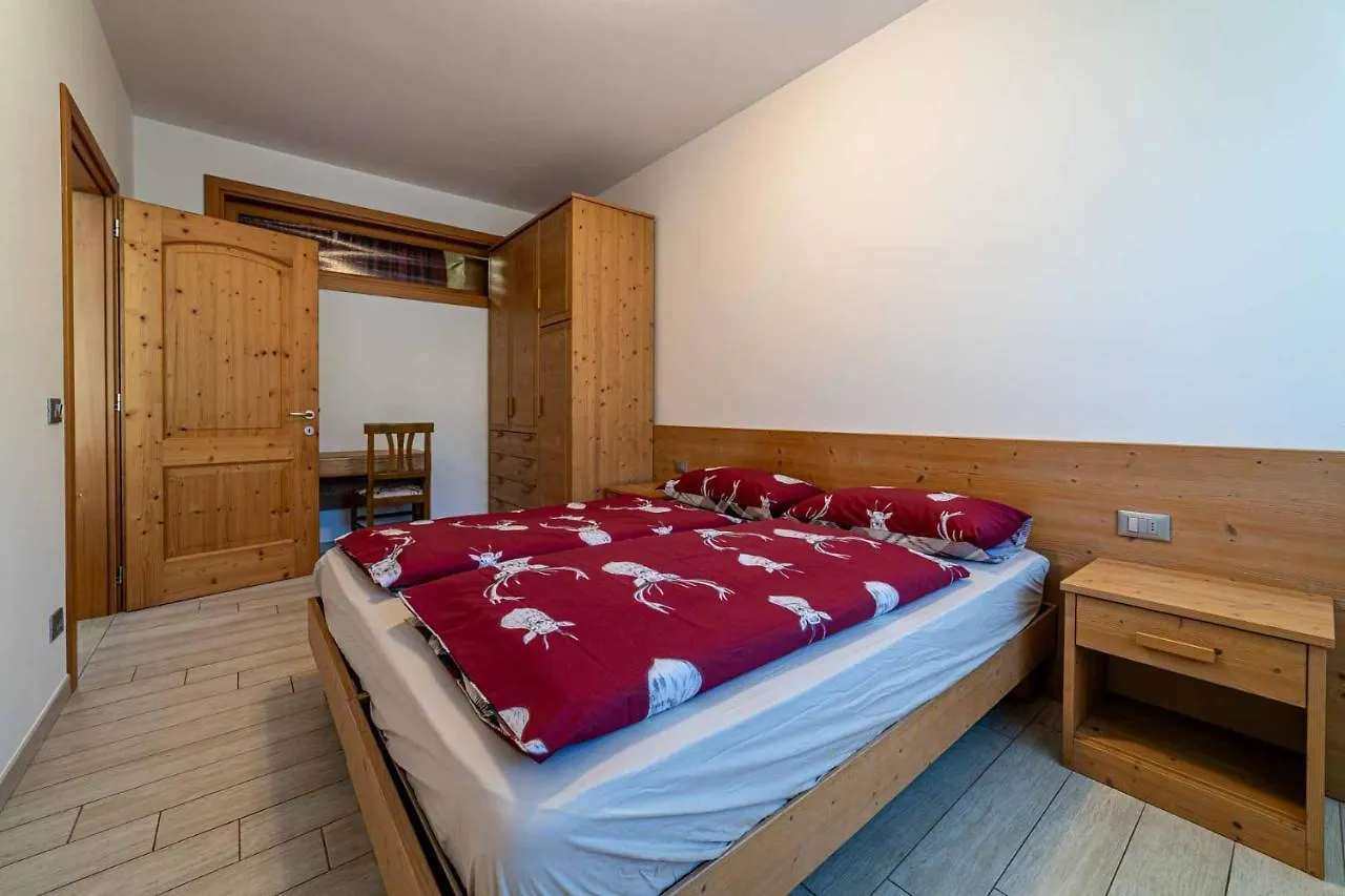 Apartment Chalet Al Lago Alleghe Italy